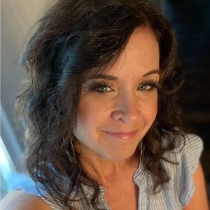 Meet your Posher, Chanon